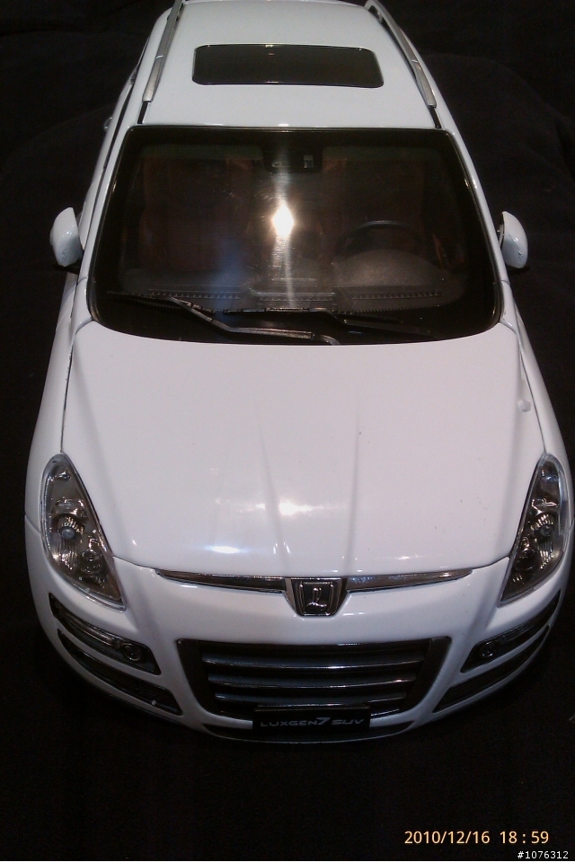LUXGEN SUV 1:18 模型車開箱文..新增圖片