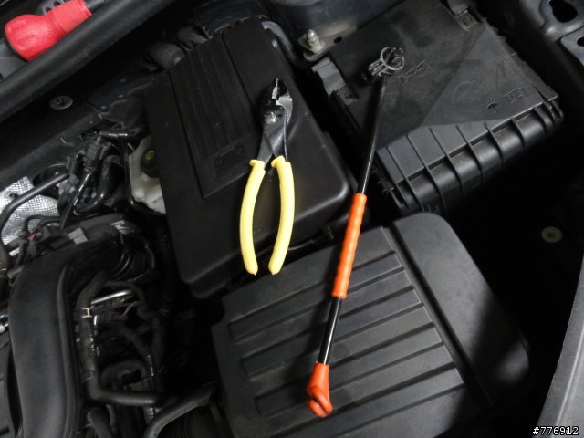 DIY GOLF6 PLUS氮氣引擎蓋Carbon支撐桿