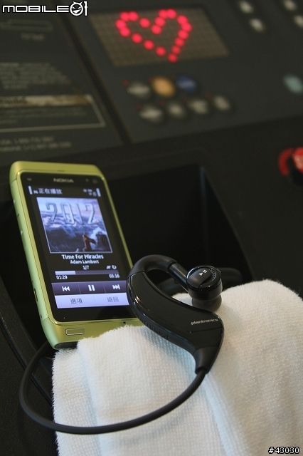「開箱文」當Nokia N8遇上Plantronics BackBeat 903+