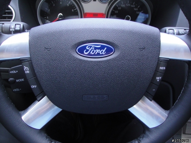 10年 FOCUS 1.8 GHIA 雷霆綠 開箱!