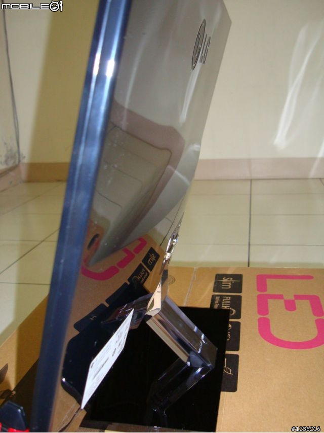 LG E2360 V-PN 超薄極美獵豔液晶螢幕開箱文