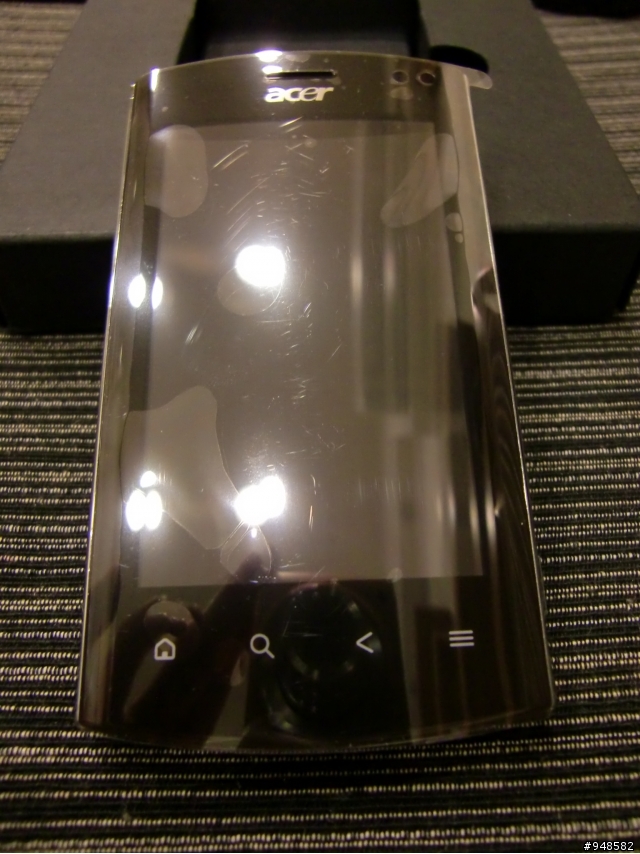 開箱ACER LIQUID METAL 期盼已久的第一支智慧型手機