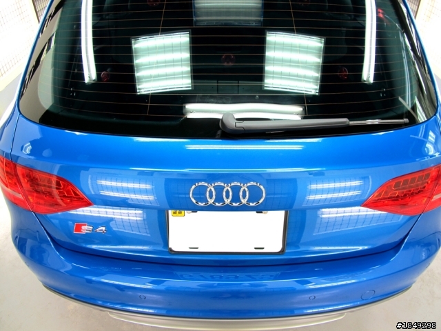 (更新 Caractere空力套件)B8 S4 AVANT 5N藍 開箱