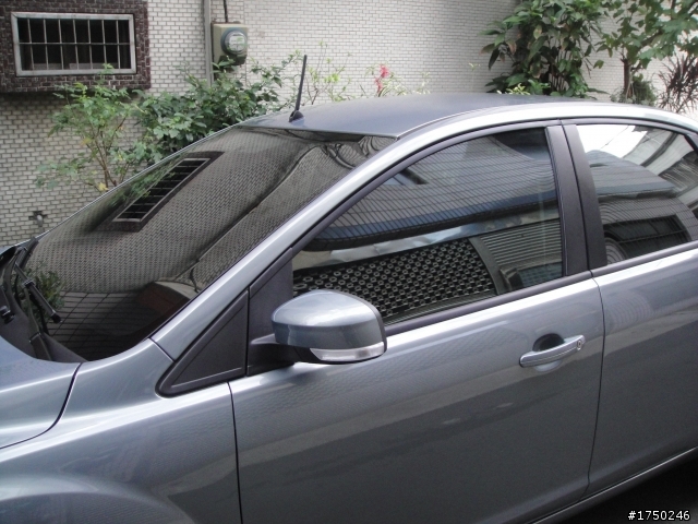 10年 FOCUS 1.8 GHIA 雷霆綠 開箱!