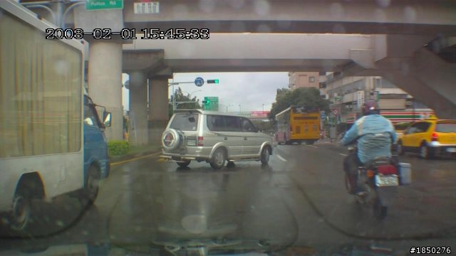請高手幫幫忙..解析車牌..肇事逃逸...