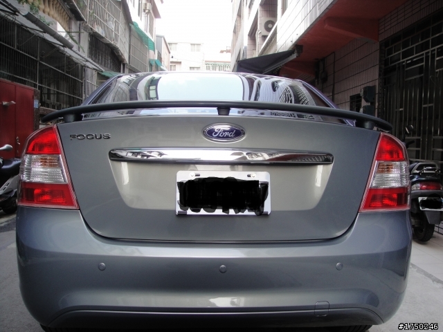 10年 FOCUS 1.8 GHIA 雷霆綠 開箱!