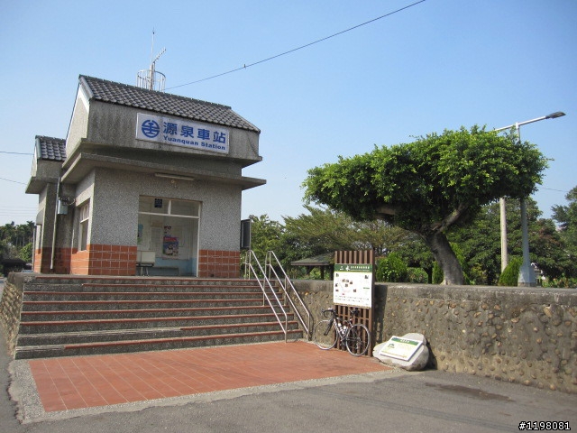 踏雪尋梅