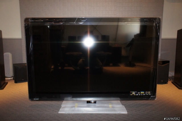 四原色革命【Quattron】SHARP LC-60XF3DT~3D液晶電視初登場(簡易開箱。圖多= =)