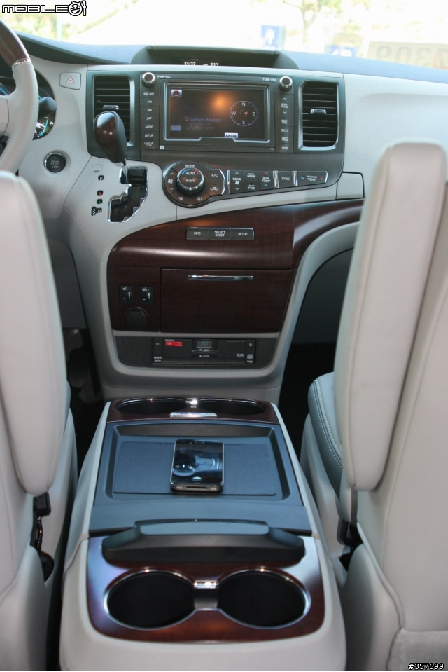 Sienna Limited 2010 全配--新增使用感想 32樓