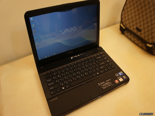 『CV值的極致表現』VAIO EA36開箱+包膜 12/18增加show girl