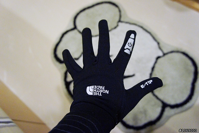 THE NORTH FACE ETIP GLOVE--冬天用IPHONE保暖手套
