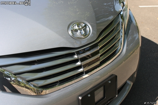 Sienna Limited 2010 全配--新增使用感想 32樓