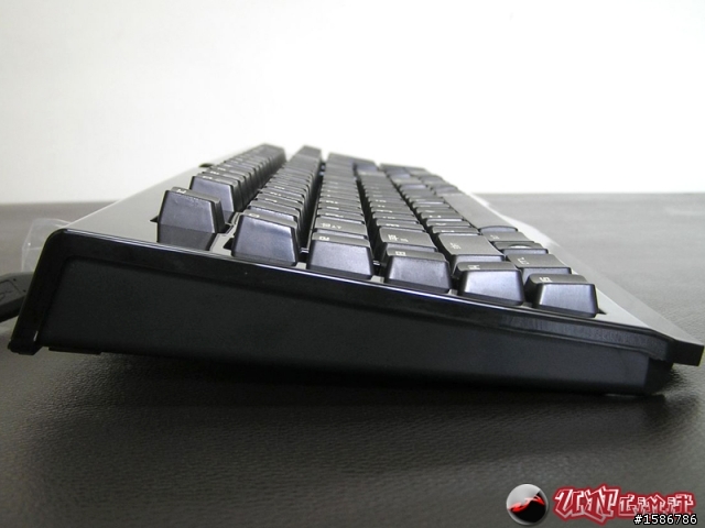 CHERRY G80-3000 VS Razer BlackWidow 青軸比較