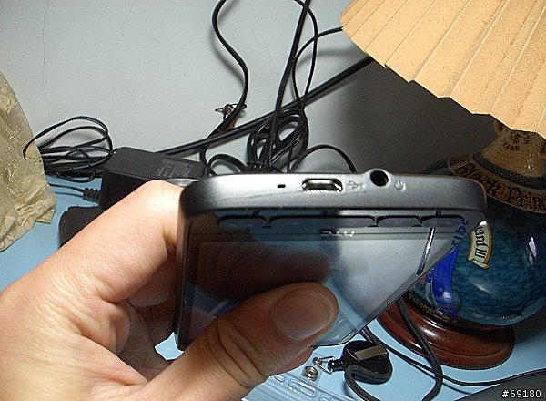 HTC維修品質令人堪慮!送修=碰運氣?修這個壞那個!