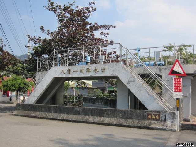 踏雪尋梅