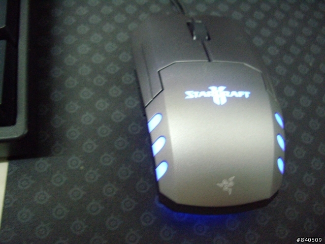 Razer Spectre幽魂星海2滑鼠開箱