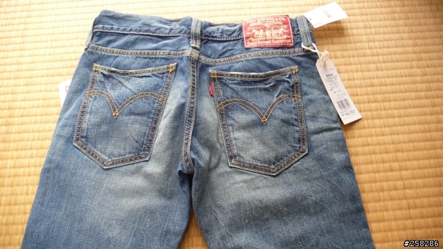 女生也要很帥氣 女版Levi's 五連發!