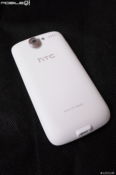 【開箱】"白色版"HTC Desire 入手分享 新增:"7機疊疊樂" ~有疊有分加?