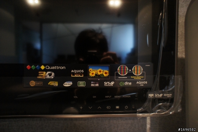 四原色革命【Quattron】SHARP LC-60XF3DT~3D液晶電視初登場(簡易開箱。圖多= =)