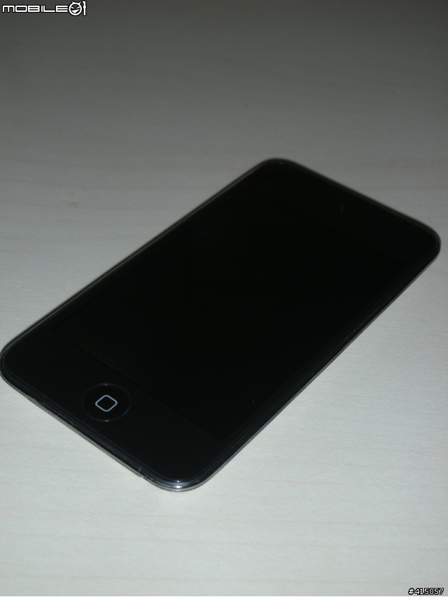【分享】iPod touch 4+喬巴保護套+堤花包膜+Monster Turbine