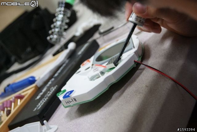 (分享)五期新勁戰 DIY電壓表