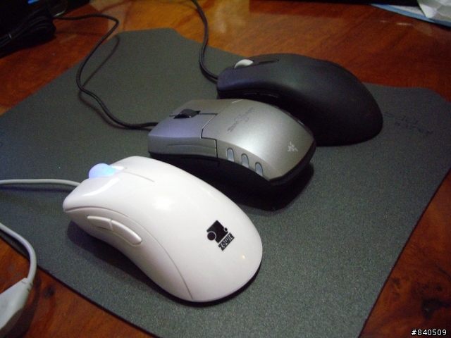 Razer Spectre幽魂星海2滑鼠開箱