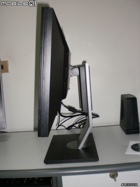 Dell U2311H 已開箱文