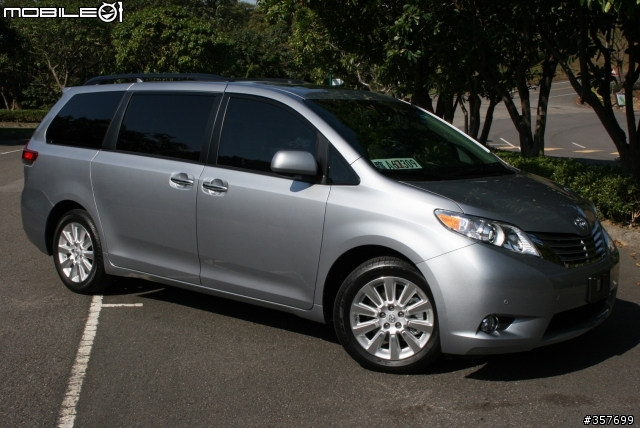 Sienna Limited 2010 全配--新增使用感想 32樓