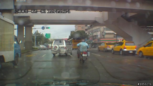 請高手幫幫忙..解析車牌..肇事逃逸...