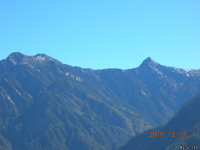 踏雪尋梅~之東埔泡湯行(12/19新增烏松崙梅景!)
