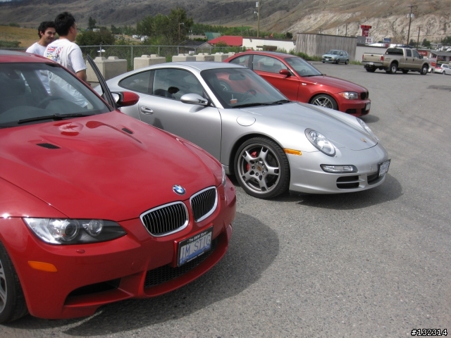 Koysho 1/18 E92 M3 + AA 1/18 997 Carrera S