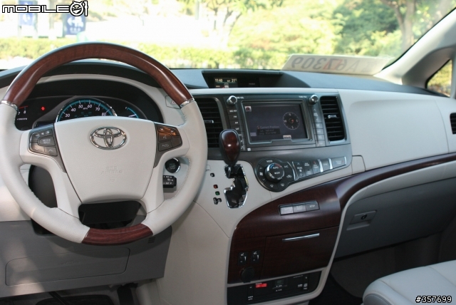 Sienna Limited 2010 全配--新增使用感想 32樓