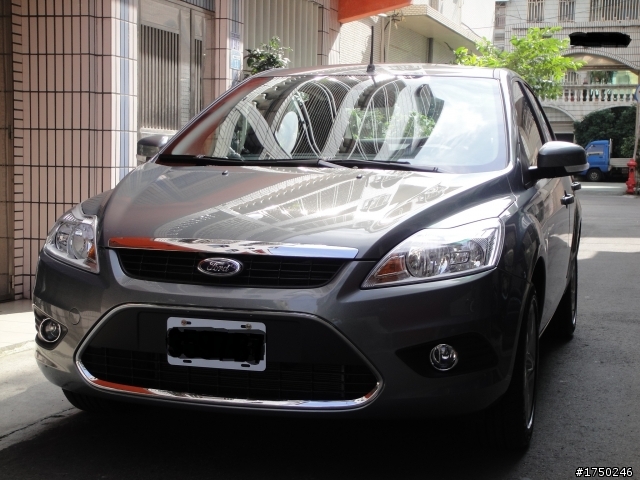 10年 FOCUS 1.8 GHIA 雷霆綠 開箱!