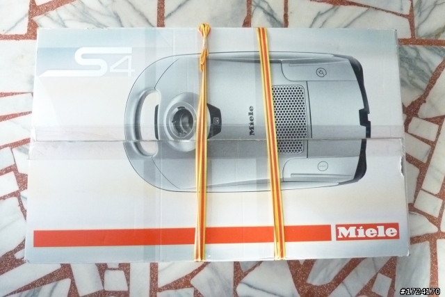 在Mobile01 爬了很久的文, 我買了Miele S4282 (開箱+圖文並茂)