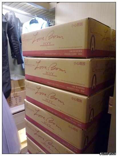 【分享】初訪信義區寒舍艾美酒店~訂婚的前晚準備還有訂婚送客禮分享