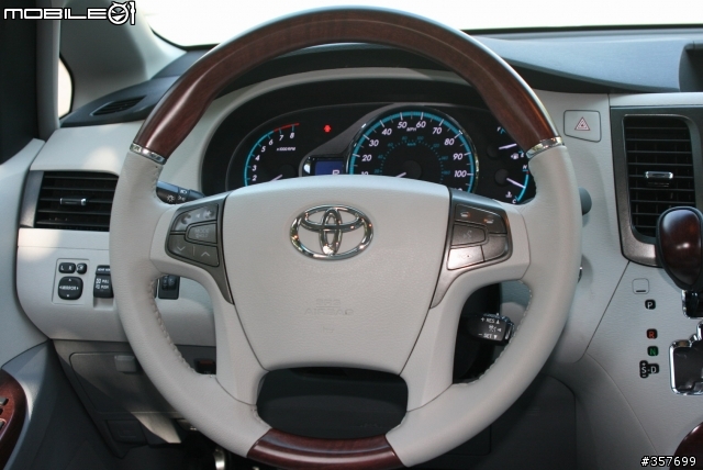Sienna Limited 2010 全配--新增使用感想 32樓