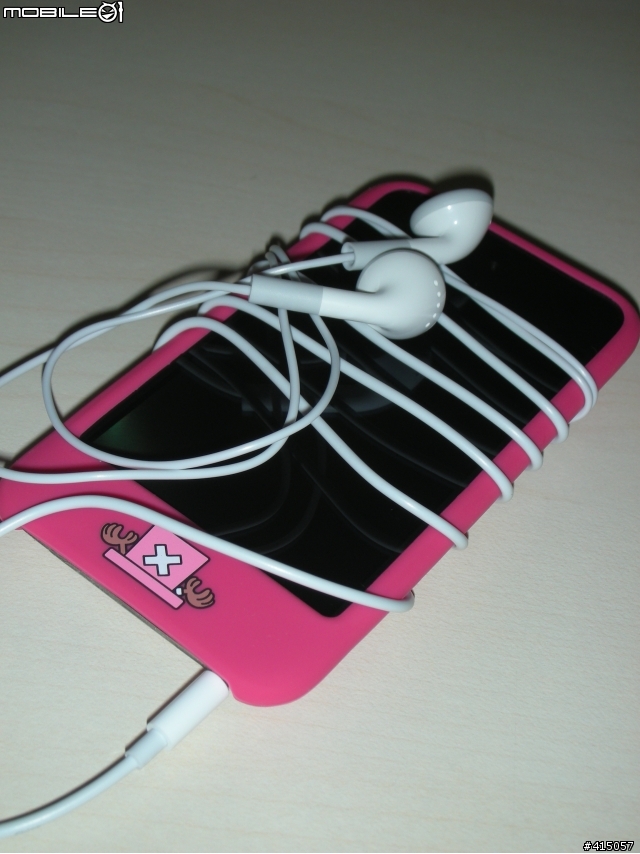【分享】iPod touch 4+喬巴保護套+堤花包膜+Monster Turbine
