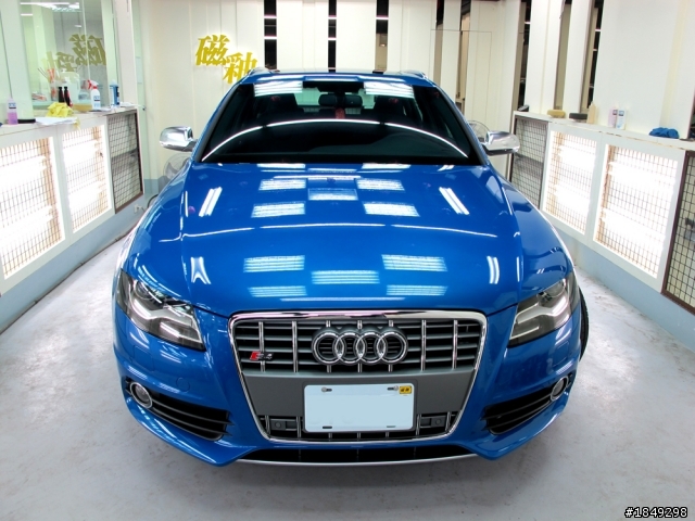 (更新 Caractere空力套件)B8 S4 AVANT 5N藍 開箱