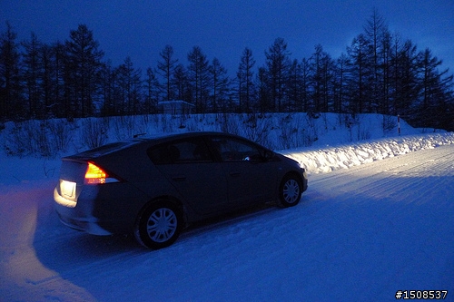 雪國滑行之Honda Insight