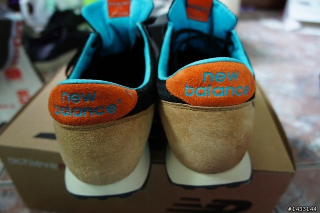 凌亂開箱:NIKE + NEW BALANCE