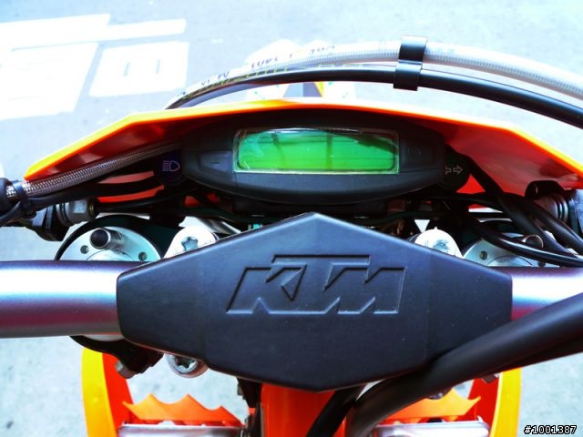 【開箱】2011 KTM SIXDAYS 特別版越野車 紀錄側拍
