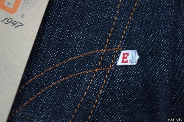 【分享】Edwin ED39 Organic Selvedge Straight Jeans (圖多慎入)