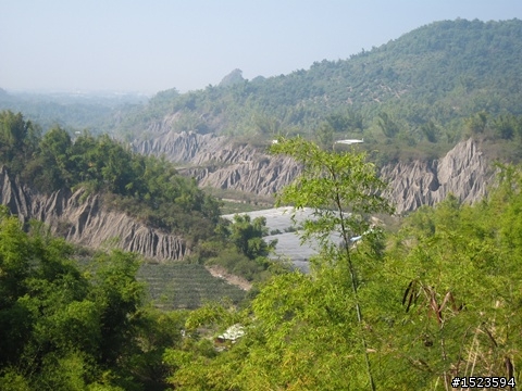中寮山支線尋幽訪勝 ~ 養女湖、泥火山