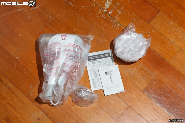 PHILIP 飛利浦負離子溫控吹風機 HP8203 入手分享