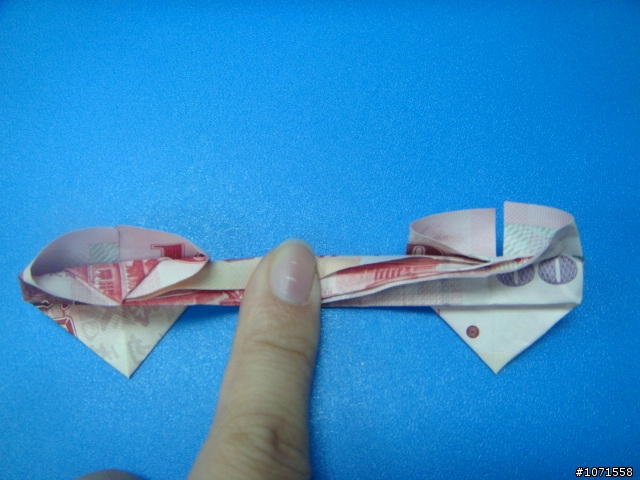 (01/25公開完整作法)NTD3200的百元紙鈔摺心.算不算逸品?
