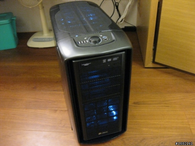 終於狠下心買了~我一輩子最好的電腦!i7 2600K + 3張 GTX570 (圖更新)
