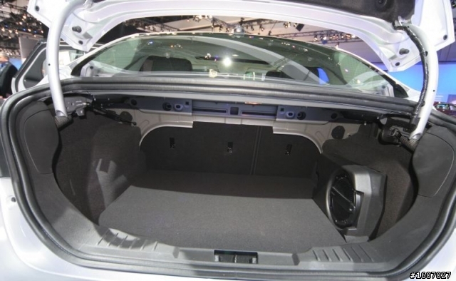 2012 Focus後車廂的問題~~
