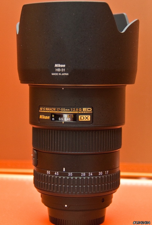 【開箱】Nikon 17-55 F2.8 DX (拍得不好請見諒...)