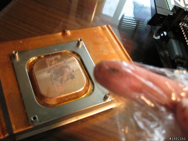 終於狠下心買了~我一輩子最好的電腦!i7 2600K + 3張 GTX570 (圖更新)
