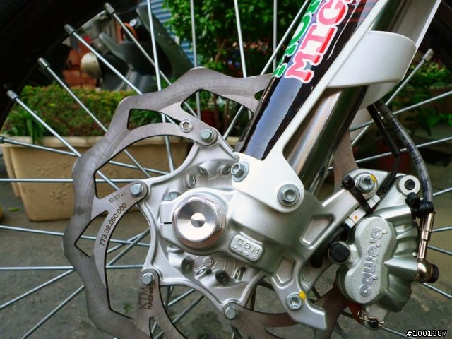 【開箱】2011 KTM SIXDAYS 特別版越野車 紀錄側拍